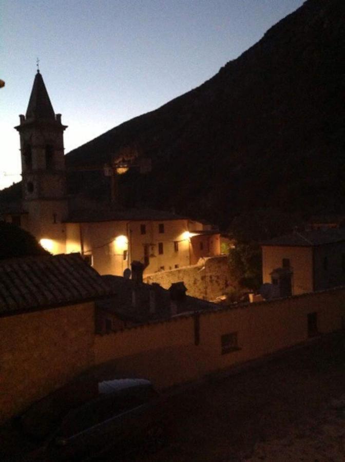 Casa Ridente Nella Valle Del Menotre Con Giardino Pale Exteriér fotografie